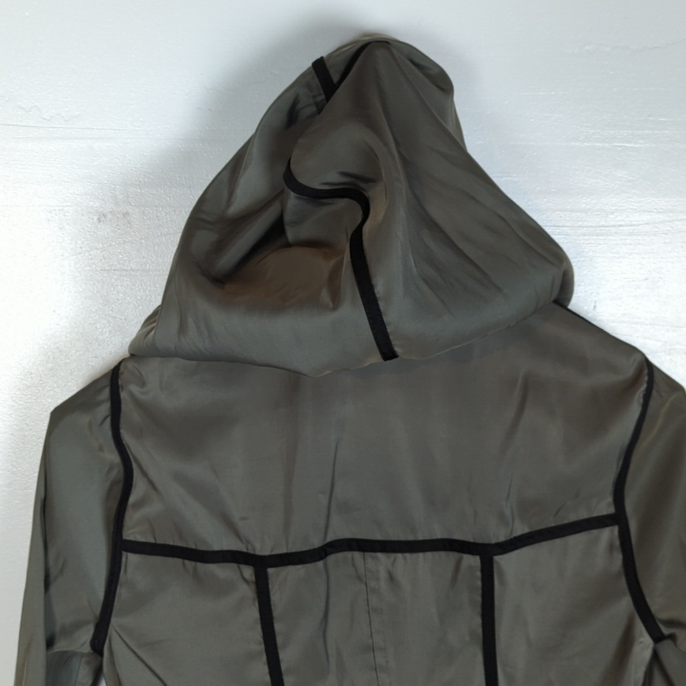 Mycra Pac Reversible Hooded Jacket - Picture 9 of 12